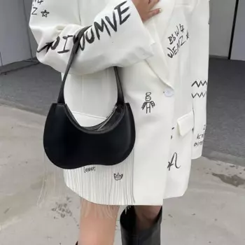 Новая нишевая дизайнерская Роскошная Милая крутая сумка в стиле ретро с кисточками для девушек Изысканная универсальная сумка с запонками высококачественная повседневная простая сумка