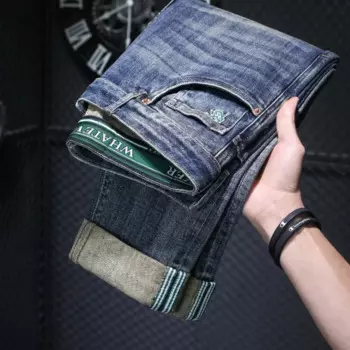 Новинка 2024, джинсы с эффектом потертости в стиле ретро, мужские Модные вышитые универсальные красивые облегающие повседневные длинные брюки большого размера