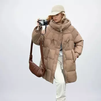 Новинка 2024, короткая зимняя куртка, женская теплая пуховая парка с капюшоном из хлопка, Женская Повседневная Свободная верхняя одежда, корейское пальто с хлопковой подкладкой, одежда