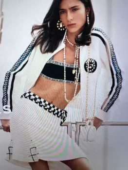 Новинка 2024, Высококачественная дизайнерская модная Женская бейсбольная куртка-бомбер с блестками и бисером