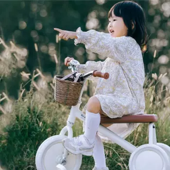 Новинка, Детская модель автомобиля LazyChild, игрушечный автомобиль для малышей, подарок на день рождения, можно оттолкнуть, легкий детский автомобиль
