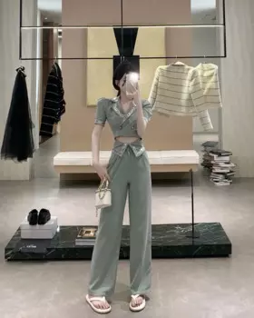 Новинка весна-лето 2024, стильные блестящие юбки с короткими рукавами, топ с воротником костюма и брюки с завышенной талией и манжетами для женщин