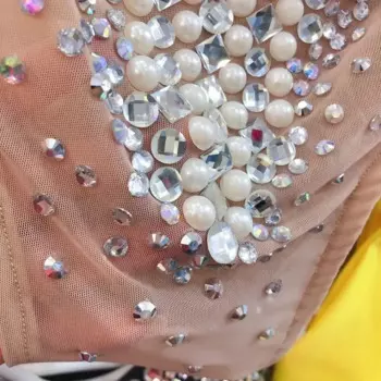 Новинка, Женский Блестящий сетчатый прозрачный комбинезон певицы со стразами и жемчугом, сексуальный комбинезон для выступлений, празднования вечеринки, блестящий костюм, комбинезон