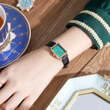 Новые женские часы MSTIANQ нишевые, не ударяются, ветер, высокая ценность, простые темпераментные водонепроницаемые маленькие зеленые часы для студенток