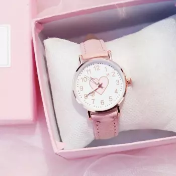 Новые женские часы с милым циферблатом в форме сердца, женские студенческие Модные кварцевые наручные часы, простые женские часы (без коробки)