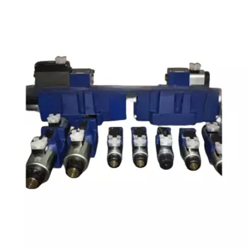 Новый оригинальный подлинный пропорциональный направленный клапан 4WRPEH6C3B12L-21-G24K0-A1M R900703811 VT-DFP-A-21-G24K0-0-V