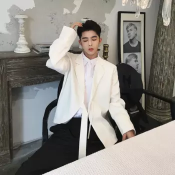 Новый стиль, темный черный, индивидуальный контрастный асимметричный дизайн, мужской маленький костюм, искусственная кожа! Мужские костюмы больших размеров