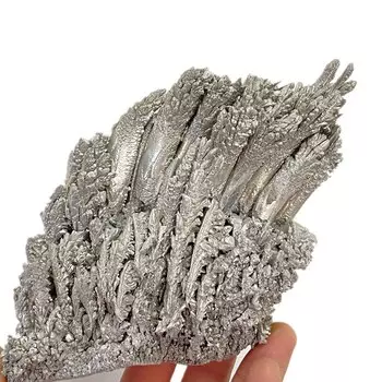 Образцы минералов: магний, серебро, магнезит, кварц