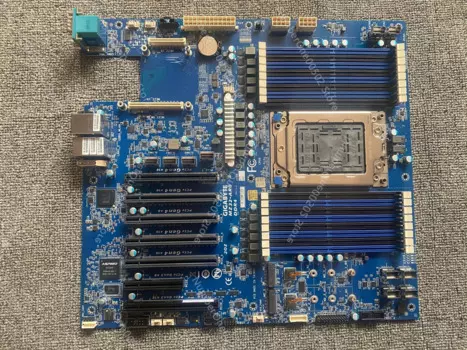 Одноканальная Серверная Материнская плата Gigabyte Mz32-ar0 Midnight Dragon Series 7742 7h12 Amd