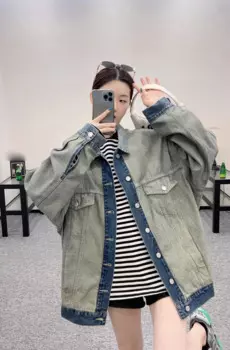 Осень 2024, новая женская куртка, модная индивидуальная уличная трендовая большая свободная джинсовая куртка, двусторонний топ