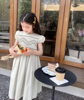 Осеннее платье для маленьких девочек, новый дизайн, одежда для девочек, высококачественное платье с ручной вышивкой