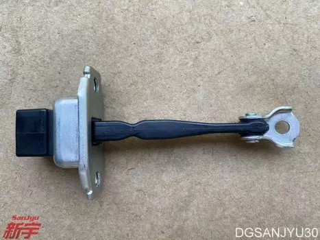 Outlander CW0W ASX Lancer 10 GRANDIS CHECK,FR DOOR 5702A079 оригинальный