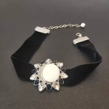 Ожерелье в европейском и американском стиле