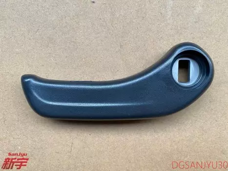 PAJERO V73V93V97V87 регулятор наклона 2-го сиденья черный MR655576