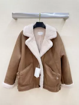 Пальто с мехом