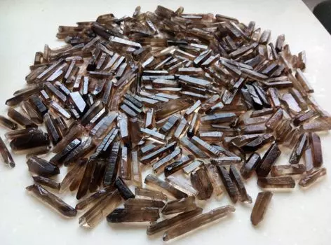 Палочки из дымчатого кварца BASILOSAURUS (10-20 шт.)