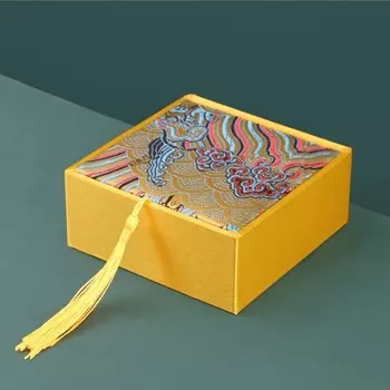 Парчовая шкатулка для украшений