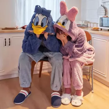Парные пижамы Disney Дональд Дак Новинка зимняя плюшевая ночная рубашка с капюшоном Теплый мультяшный свободный пижамный комплект для мужчин и женщин домашняя одежда