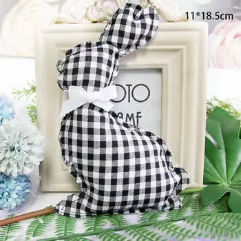 Пасхальные украшения из ткани: яйца, кролики, морковка