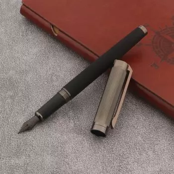 Перьевая ручка Chouxiongluwei gun grey из матовой кожи