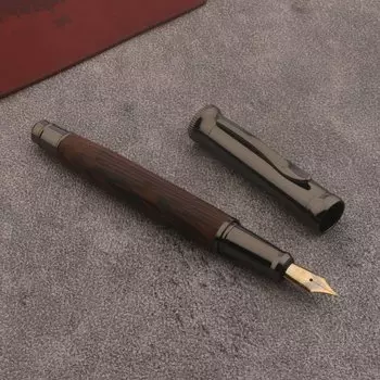 Перьевая ручка Chouxiongluwei красная из сандалового дерева