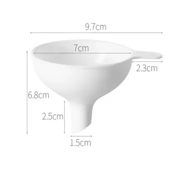 Пластиковая воронка HARKO белая