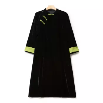 Платье-Ципао средней длины с разрезом и рукавом 3/4