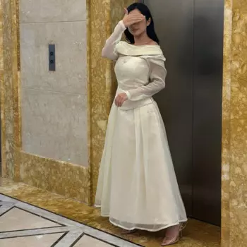 Платье-миди с открытыми плечами, на пуговицах