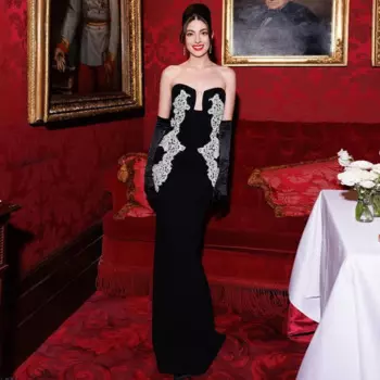 Платье женское черное без бретелек, без рукавов