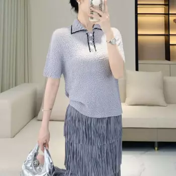 Плиссированная футболка с воротником-поло, однотонные плиссированные топы, универсальная тонкая летняя женская футболка с коротким рукавом, Новинка