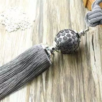 Подхваты для штор из шелка