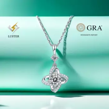 Подвеска из серебра 925 пробы с муассанитом, 18 к