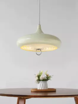 Подвесной светильник в средневековом стиле