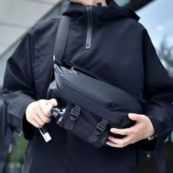 Поясная сумка Легко разгружается и носить Стильный водонепроницаемый рюкзак Мужские сумки со скрещенными сумками Минималистичные сумки Оригинальные бренды мужских сумок