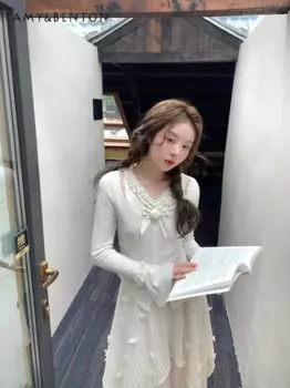 Повседневная стильная Осенняя бежевая маленькая ажурная рубашка с длинным рукавом, новый топ с расклешенным рукавом и дизайнерская юбка, костюм для женщин