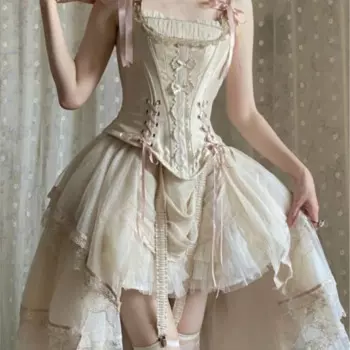 Предпродаваемый костюм цвета шампанского золотистого цвета, короткий спереди и длинный сзади, великолепный античный костюм карамельной расцветки