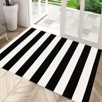 Противоскользящий полиэстеровый коврик Black White Stripes