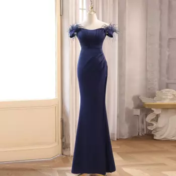 Реальные фотографии Элегантное Атласное роскошное вечернее платье с открытыми плечами для женщин 2024 Русалка С Боковым Разрезом строгое платье с перьями