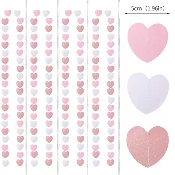 Романтическая сердцевидная гирлянда