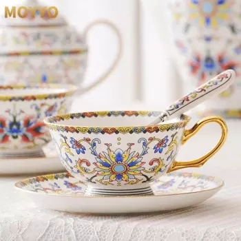 Роскошная керамическая кофейная чашка с узором из костяного фарфора, многоразовая современная кухонная кружка для молока, чая, кофе с ложкой, подарок, посуда для кафе, посуда для напитков