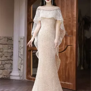 Роскошное платье-Русалка цвета шампанского