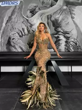 Роскошное платье русалки с перьями для выпускного вечера, сексуальное коктейльное платье с лямкой на шее, иллюзия, блестящее вечернее платье с кристаллами, индивидуальное платье Robe De Marie