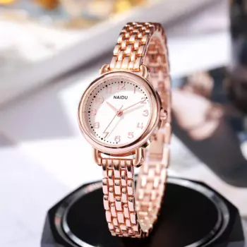 Роскошные золотые простые цифровые дизайнерские женские брендовые часы, модные женские кварцевые часы со стальным ремешком Montre Femme Reloj Mujer