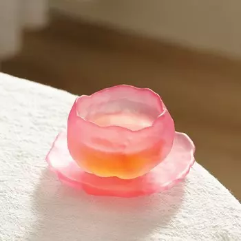 Розовый матовый стеклянный чайный сервиз