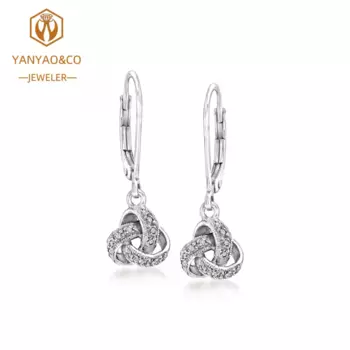 Серьги-гвоздики из 18-каратного желтого золота