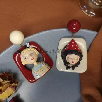 Серьги-гвоздики ручной работы