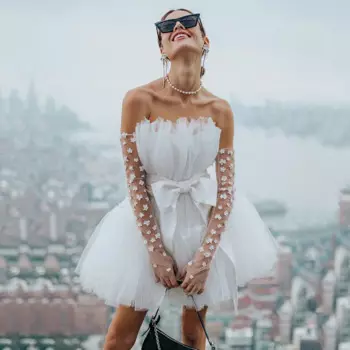 Сексуальное атласное свадебное платье с высоким разрезом и шлейфом, пляжные свадебные платья 2022, свадебные платья с пышным коротким рукавом, женское платье без бретелек