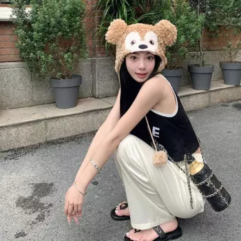 Шапка Disney Sherry Mei, милая плюшевая шапка для велоспорта с мультяшным рисунком, теплая шапка для защиты ушей, осень и зима, Lena Belle Duffy