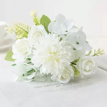 Шелковая искусственная роза