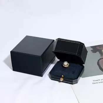 Шкатулка для украшений из искусственной кожи